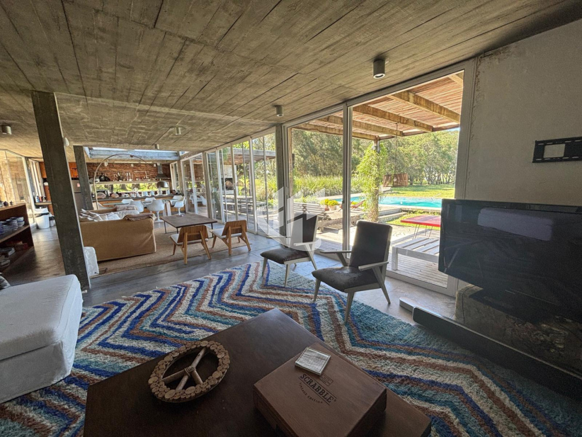 Casa ID.2390 - CASA ALQUILER TEMPORARIO - PUNTA DEL ESTE - LAGUNA DE LOS CISNES