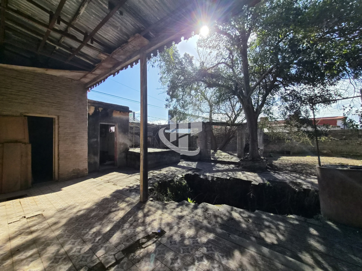Casa ID.2838 - ESQUINA EN VENTA CON GRAN POTENCIAL