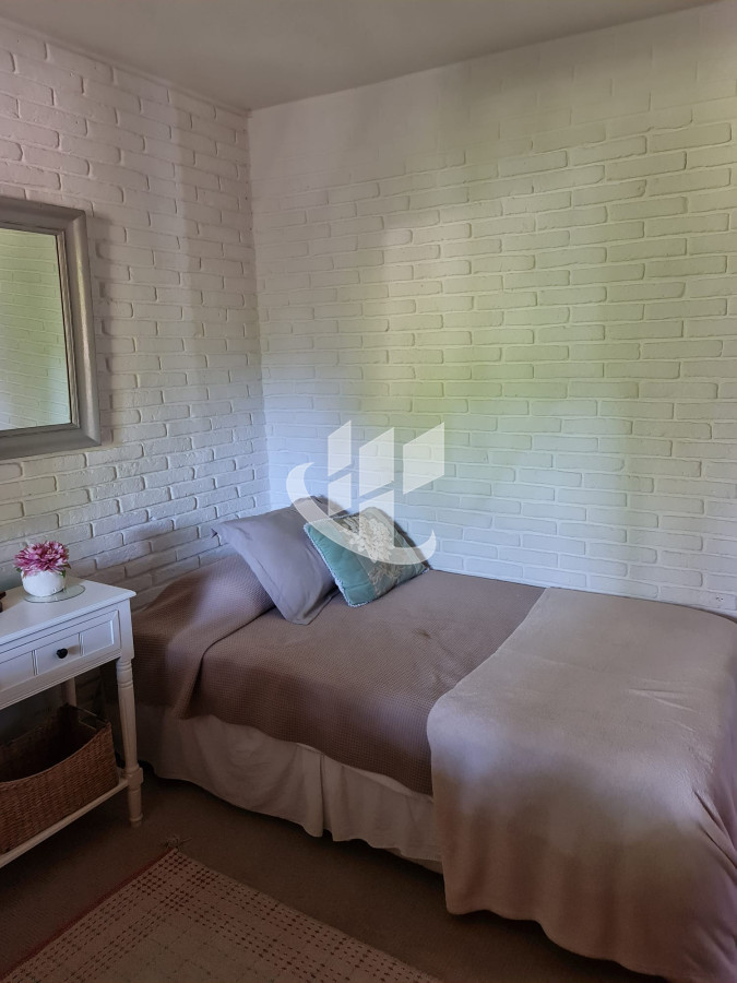 Casa ID.1208 - VENDO