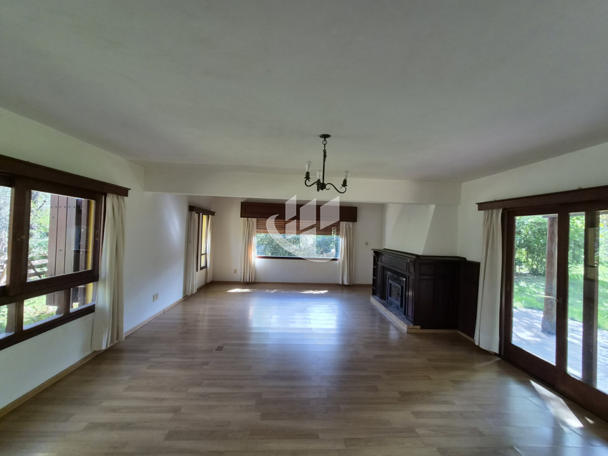 Casa ID.2583 - CASA EN EXCELENTE CONDICIONES, LISTA PARA INGRESAR