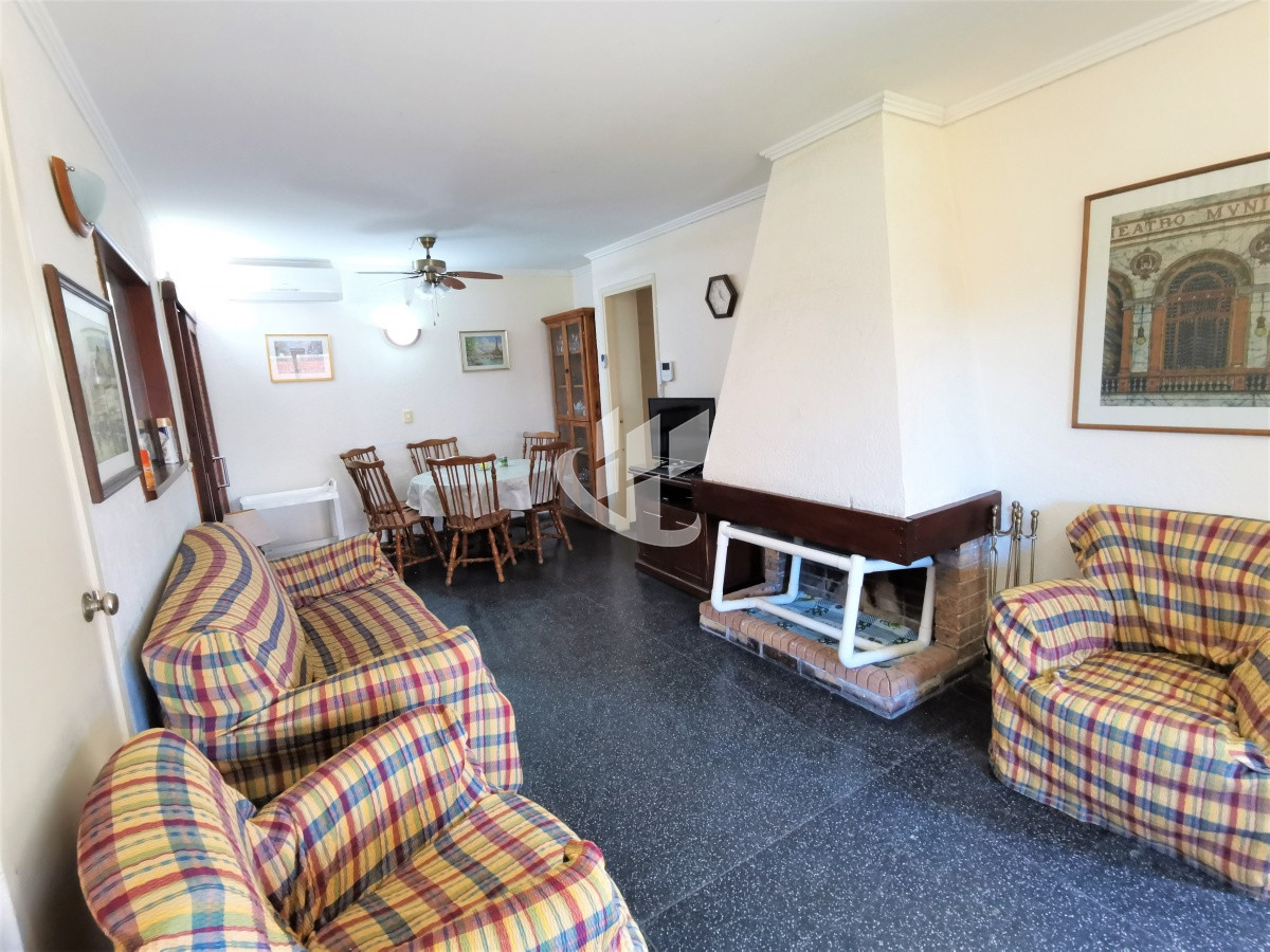 Casa ID.1908 - Casa en alquiler anual de 3 dormitorios en Mansa Punta del Este 