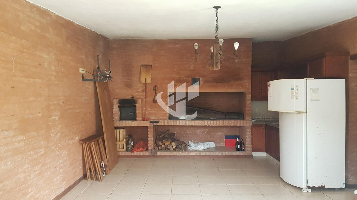 Casa ID.2223 - PUNTA DEL ESTE JARDINES DE CORDOBA CASA EN ALQUILER 3 DORMITORIOS PISCINA BARBACOA
