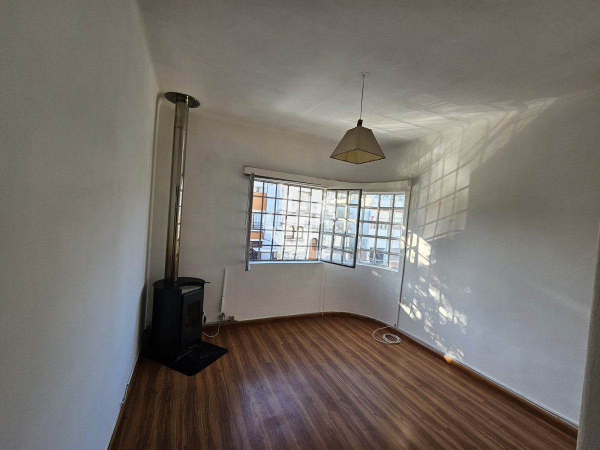Casa ID.2072 -  Casa en venta La Blanqueada 3 dormitorios 2 baños. 