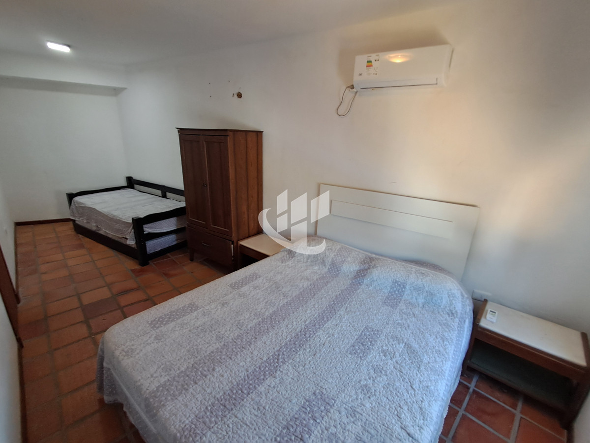 Casa ID.1626 - PUNTA DEL ESTE CANTEGRIL CASA PH EN VENTA 3 DORMITORIOS PISCINA
