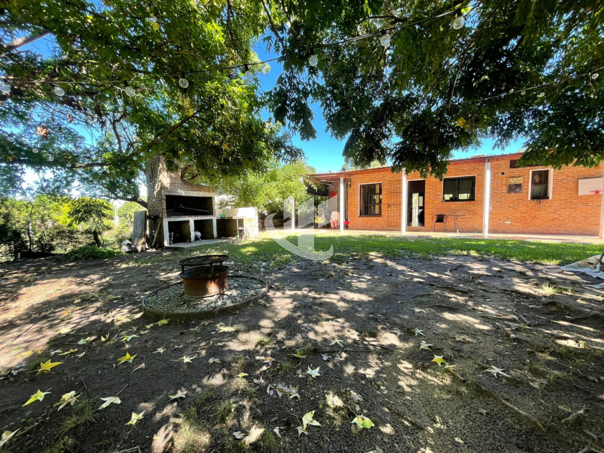 Casa ID.2525 - COMODIDAD Y ESPACIO: CASA DE 3 DORMITORIOS CON GRAN FONDO