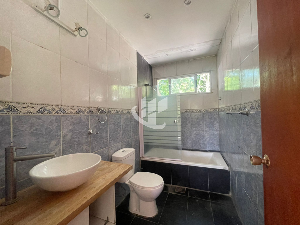 Casa ID.2322 - CASA DE 3 DORMITORIOS CON PISCINA