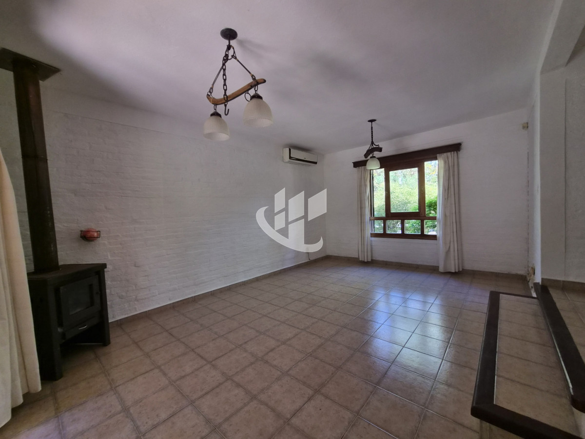Casa ID.2583 - CASA EN EXCELENTE CONDICIONES, LISTA PARA INGRESAR