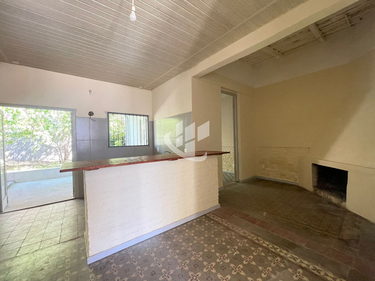 Casa ID.2221 - CASA DE 3 DORMITORIOS CON GARAJE