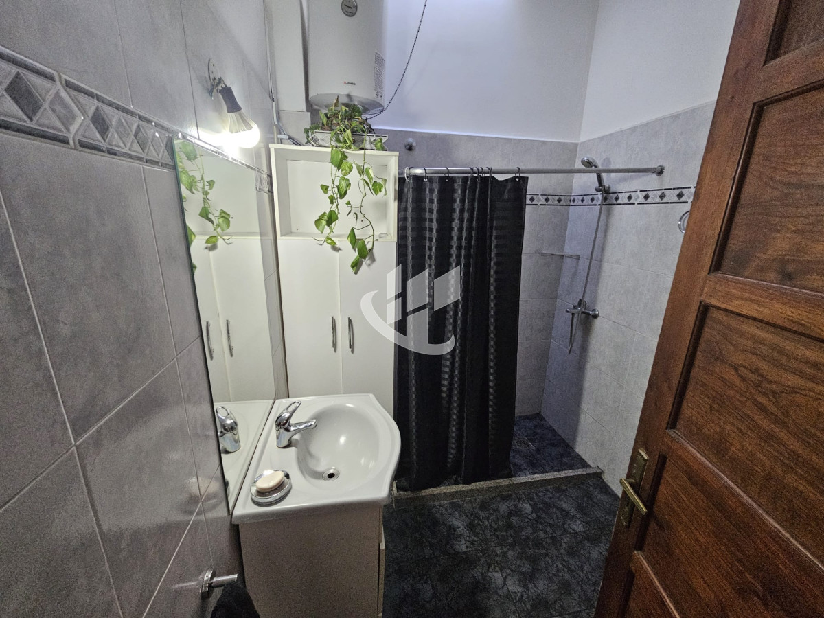 Casa ID.2072 -  Casa en venta La Blanqueada 3 dormitorios 2 baños. 