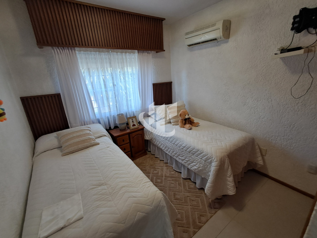 Casa ID.2268 - PUNTA DEL ESTE - TIO TOM - CASA DE 3 DORMITORIOS CON PISCINA - ALQUILER DE TEMPORADA