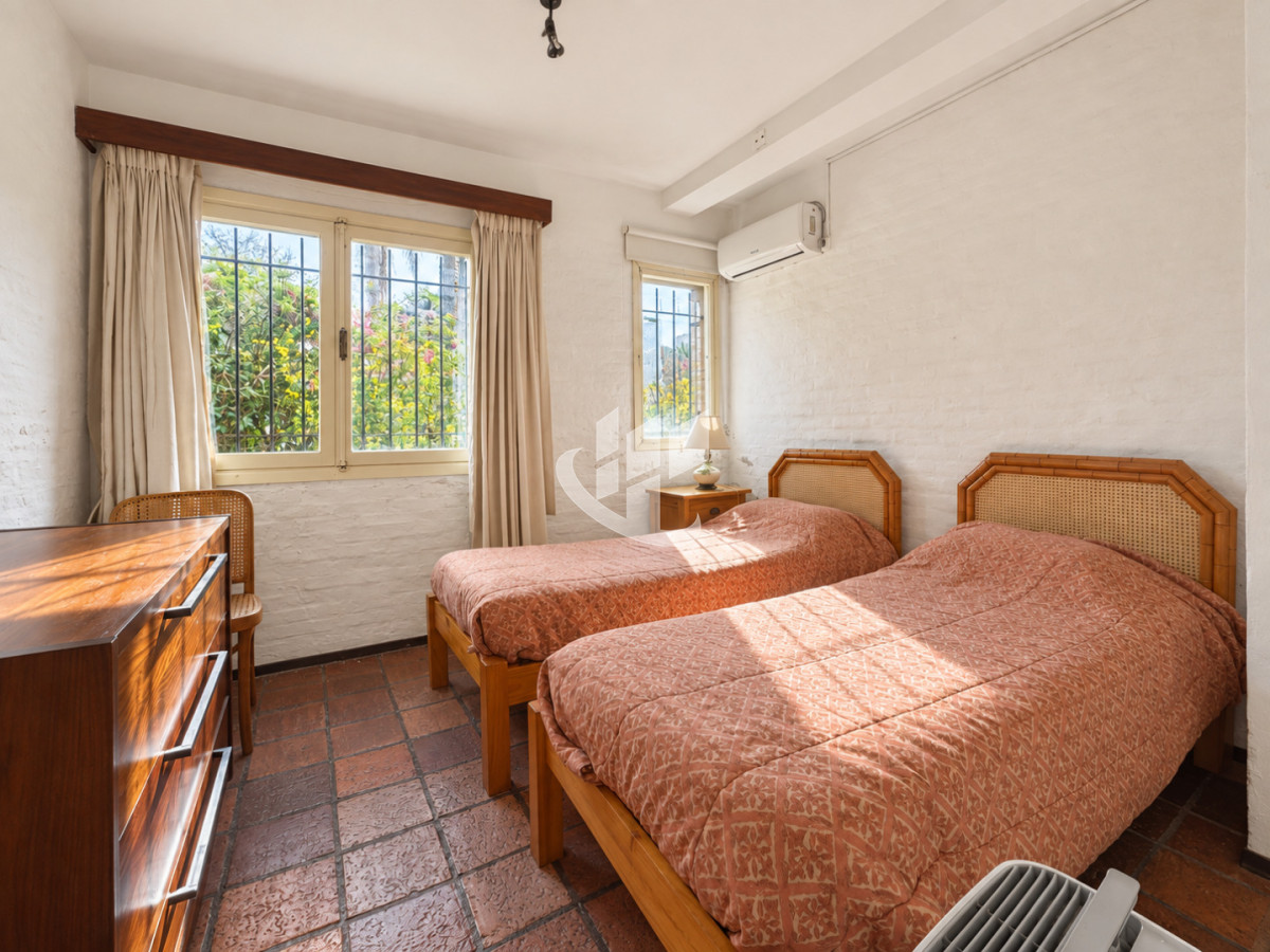 Casa ID.2057 - PUNTA DEL ESTE RINCON DEL INDIO CASA 4 DORMITORIOS PISCINA CLIMATIZADA