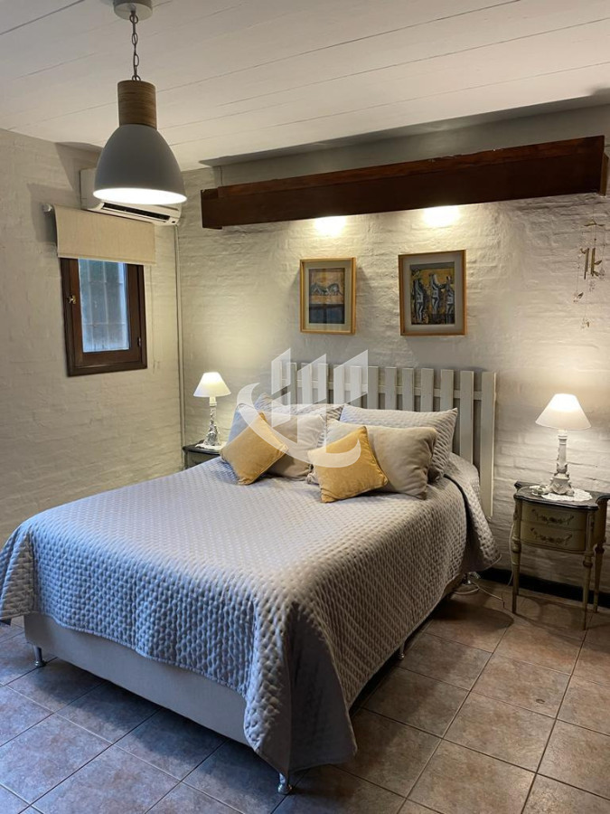 Casa ID.2501 - PUNTA DEL ESTE BARRIO MARLY 4 DORMITORIOS PISCINA ALQUILER ANUAL Y TEMPORADA
