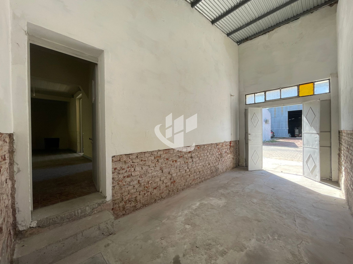 Casa ID.2221 - CASA DE 3 DORMITORIOS CON GARAJE