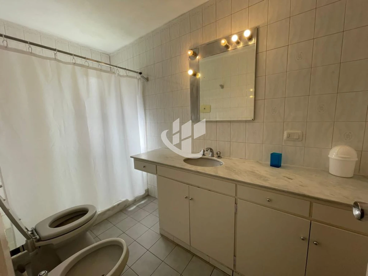 Casa ID.1918 - PUNTA DEL ESTE MANSA CASA 4 DORMITORIOS AMPLIO TERRENO EN VENTA