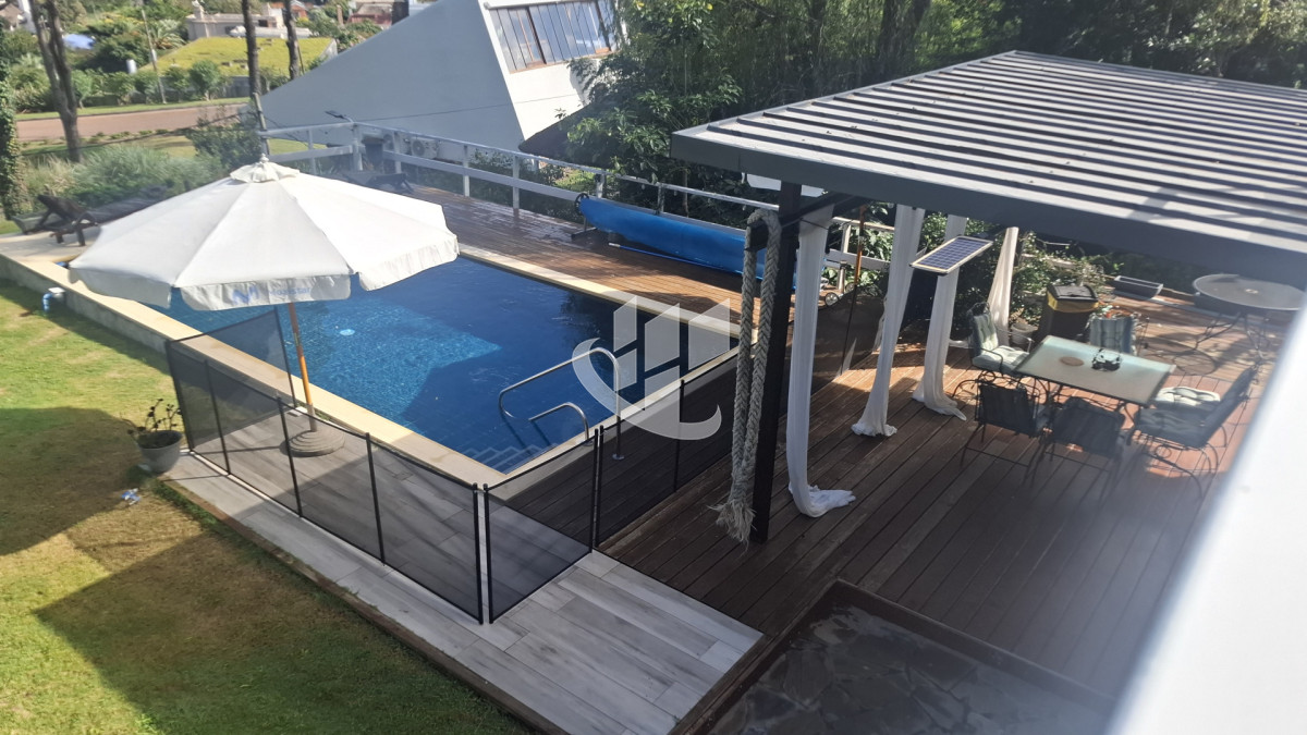 Casa ID.2570 - Venta, 4 dormitorios, vista al mar, piscina, Rinconada al Mar, Punta Ballena