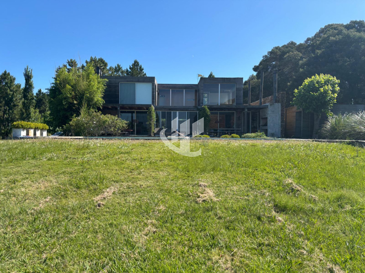 Casa ID.2390 - CASA ALQUILER TEMPORARIO - PUNTA DEL ESTE - LAGUNA DE LOS CISNES