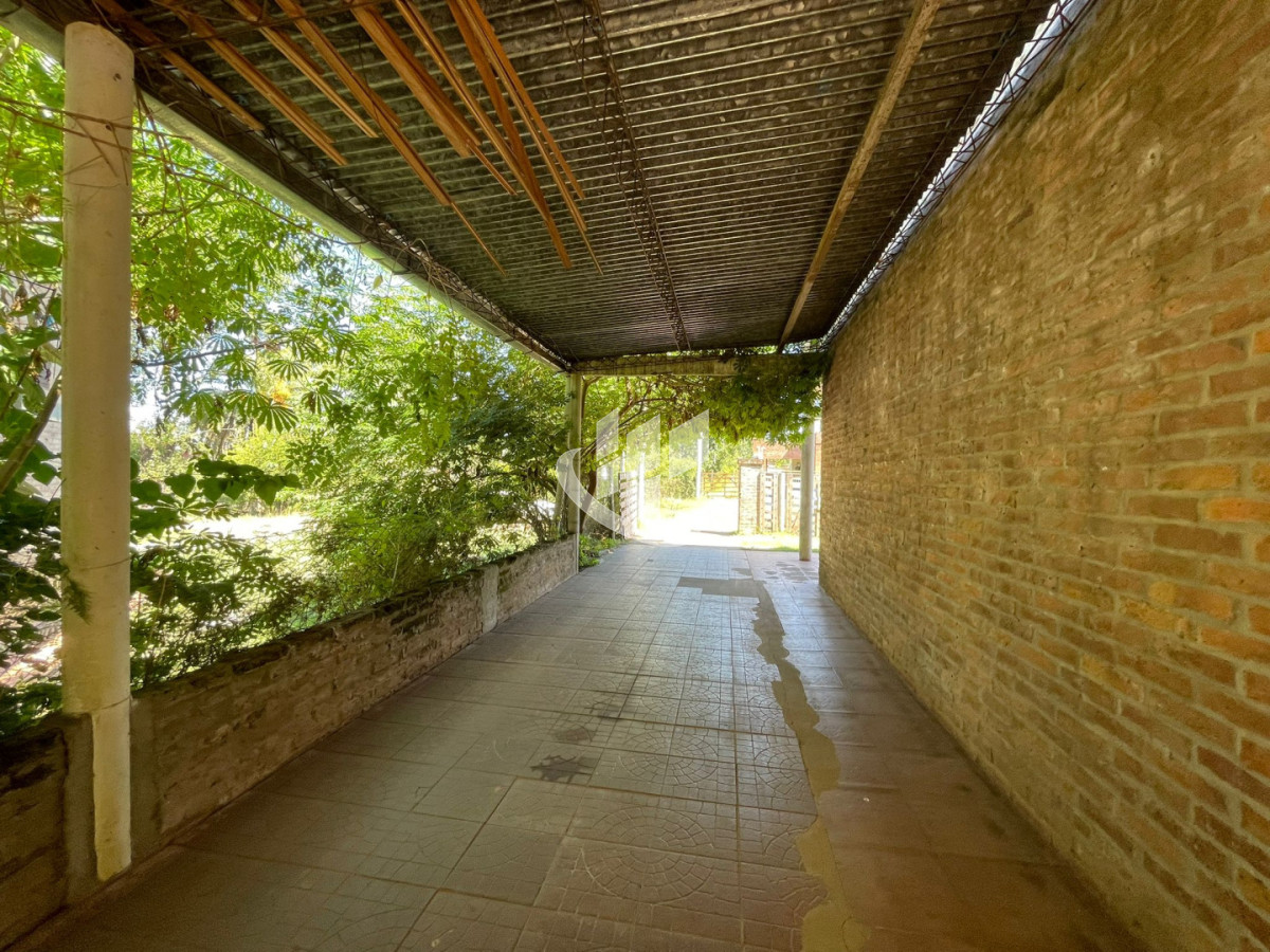 Casa ID.2525 - COMODIDAD Y ESPACIO: CASA DE 3 DORMITORIOS CON GRAN FONDO