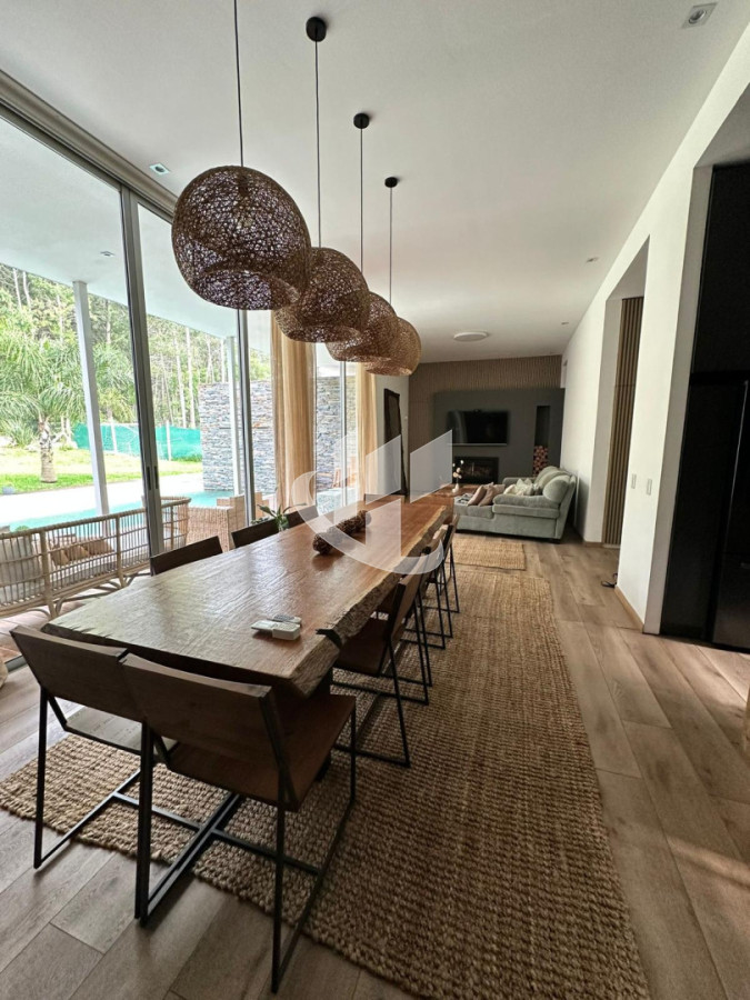 Casa ID.2405 - Alquiler de Verano, 3 dormitorios con piscina climatizada, Burnett, Punta del Este