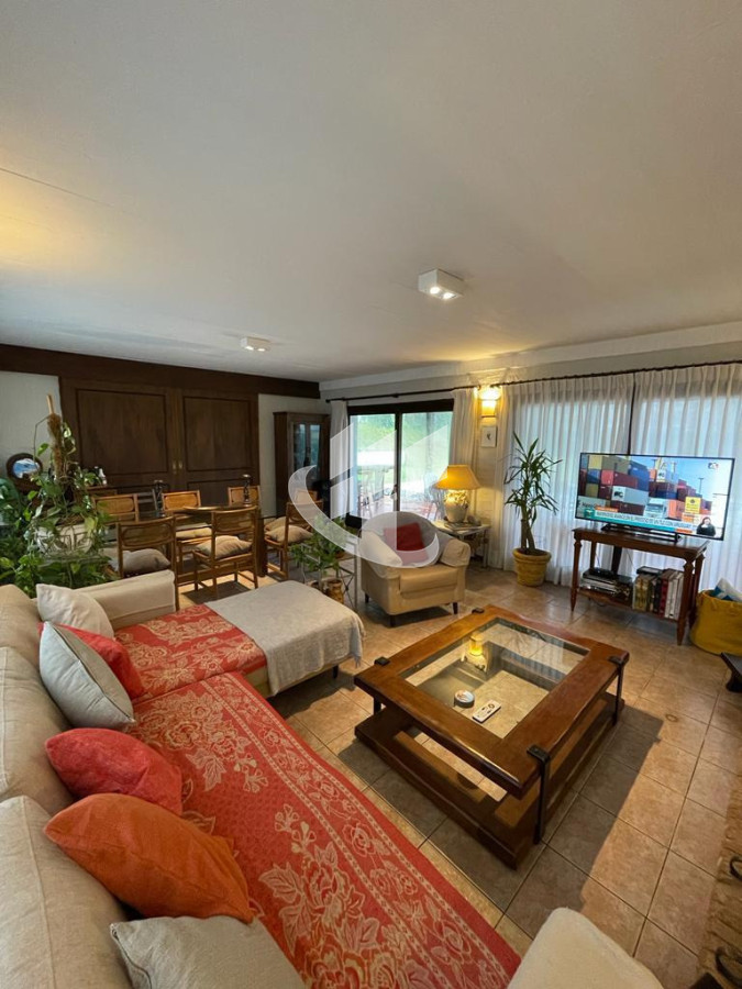 Casa ID.2501 - PUNTA DEL ESTE BARRIO MARLY 4 DORMITORIOS PISCINA ALQUILER ANUAL Y TEMPORADA