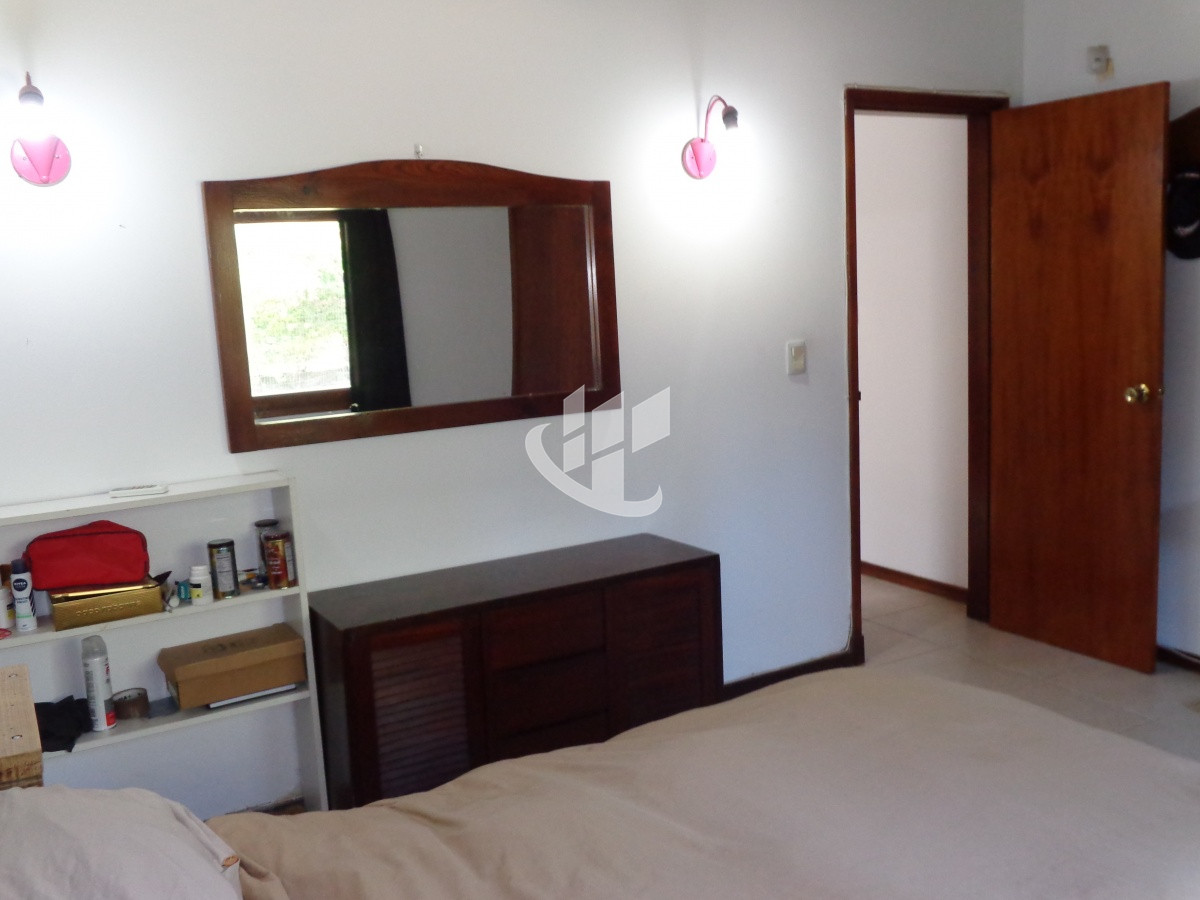 Casa ID.2109 - PUNTA DEL ESTE MARLY CASA DE 4 DORMITORIOS PISCINA EN ALQUILER TEMPORAL