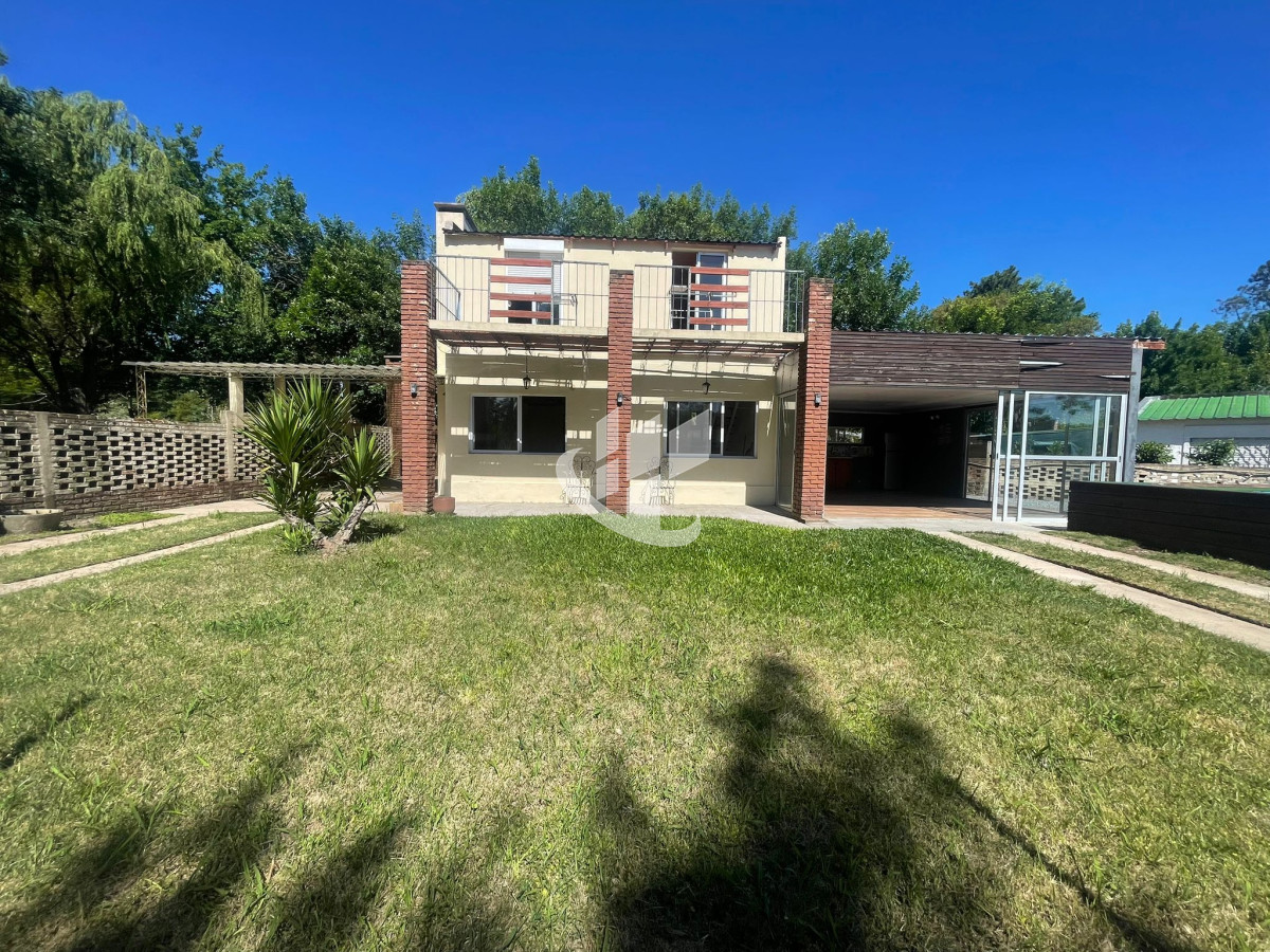 Casa ID.2322 - CASA DE 3 DORMITORIOS CON PISCINA