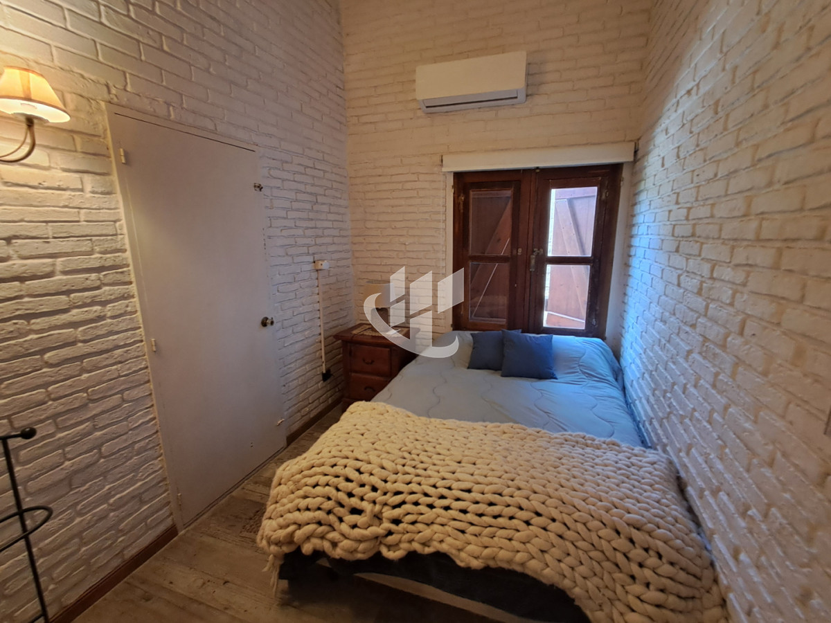 Casa ID.2395 - PUNTA DEL ESTE SAN RAFAEL 4 DORMITORIOS 2 BAÑOS PISCINA PARRILLERO