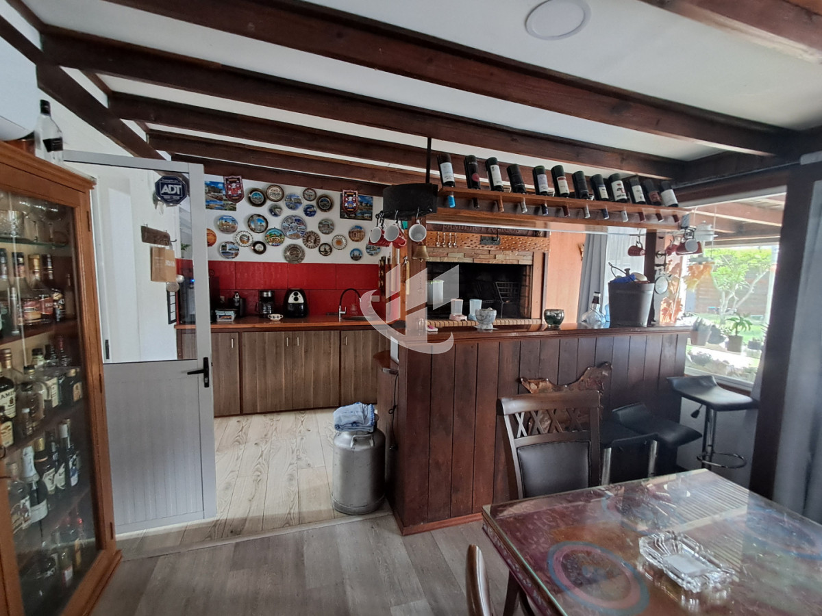 Casa ID.2268 - PUNTA DEL ESTE - TIO TOM - CASA DE 3 DORMITORIOS CON PISCINA - ALQUILER DE TEMPORADA