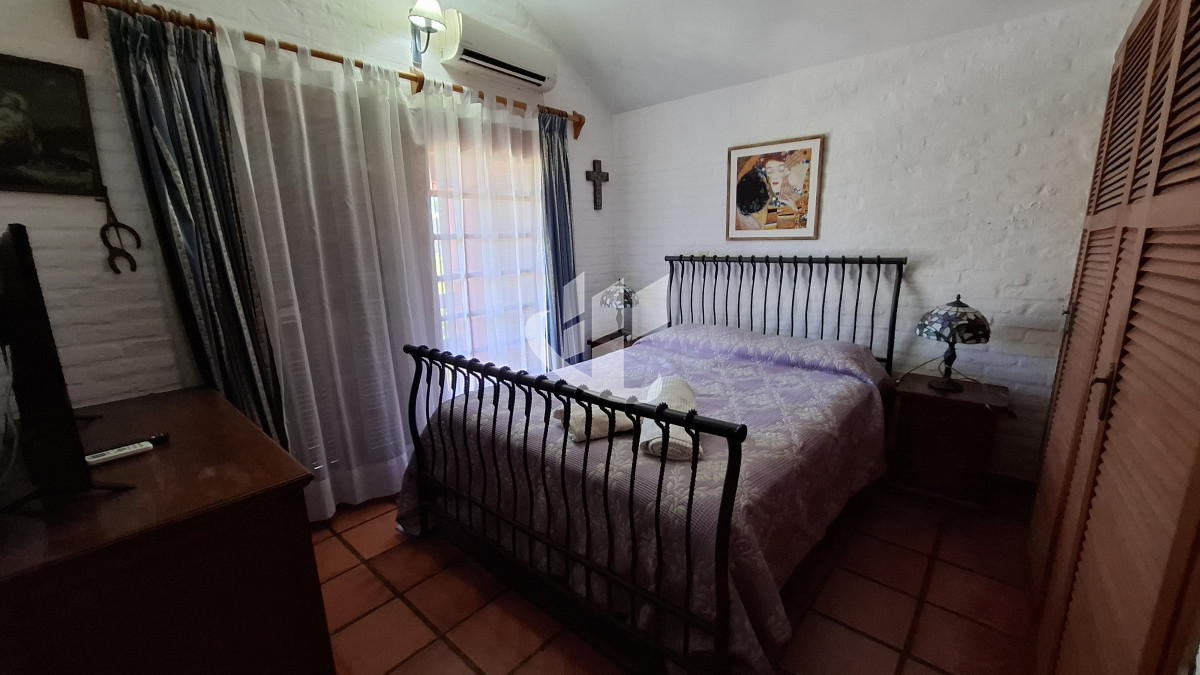 Casa ID.1609 - Casa en venta, 5 dormitorios y barbacoa cerrada. Tio Tom, Maldonado