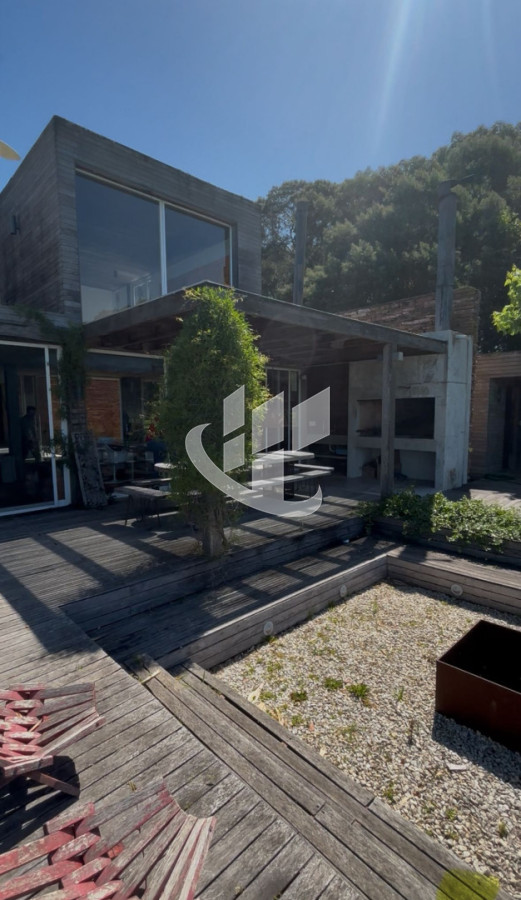 Casa ID.2390 - CASA ALQUILER TEMPORARIO - PUNTA DEL ESTE - LAGUNA DE LOS CISNES