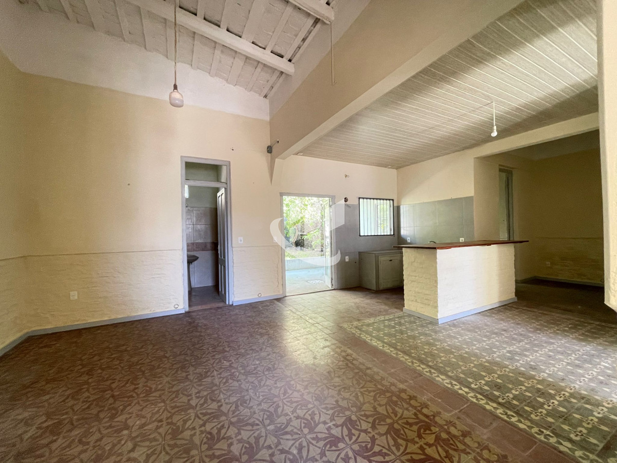 Casa ID.2221 - CASA DE 3 DORMITORIOS CON GARAJE