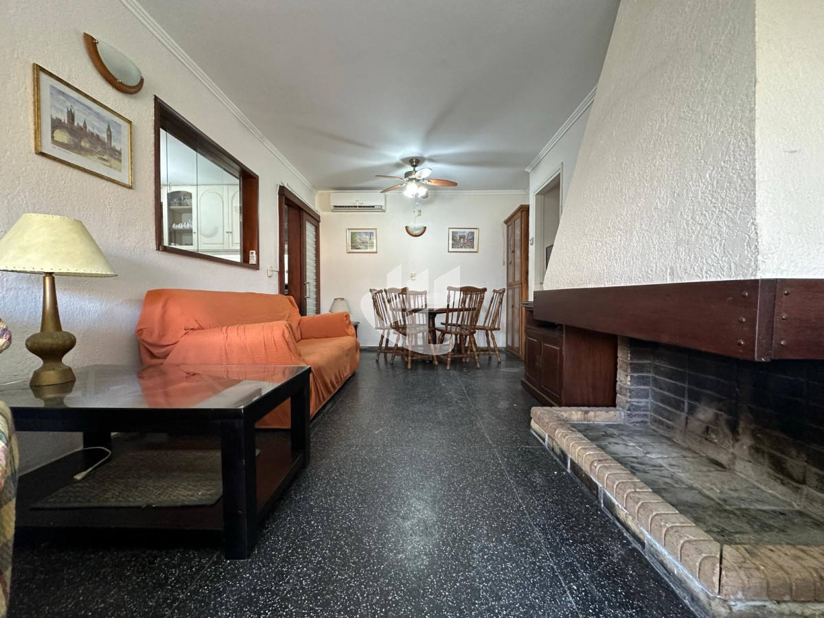 Casa ID.1908 - Casa en alquiler anual de 3 dormitorios en Mansa Punta del Este 
