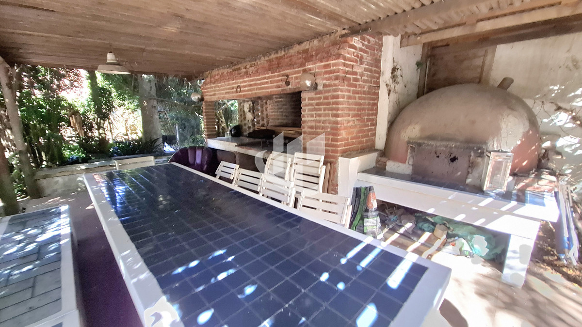 Casa ID.1708 - Venta, casa 3 dormitorios, con piscina, Pinares, Punta del Este