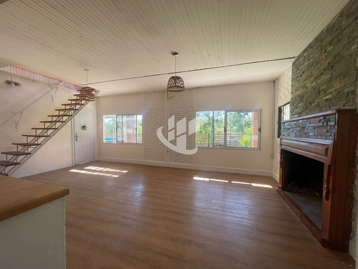 Casa ID.2322 - CASA DE 3 DORMITORIOS CON PISCINA