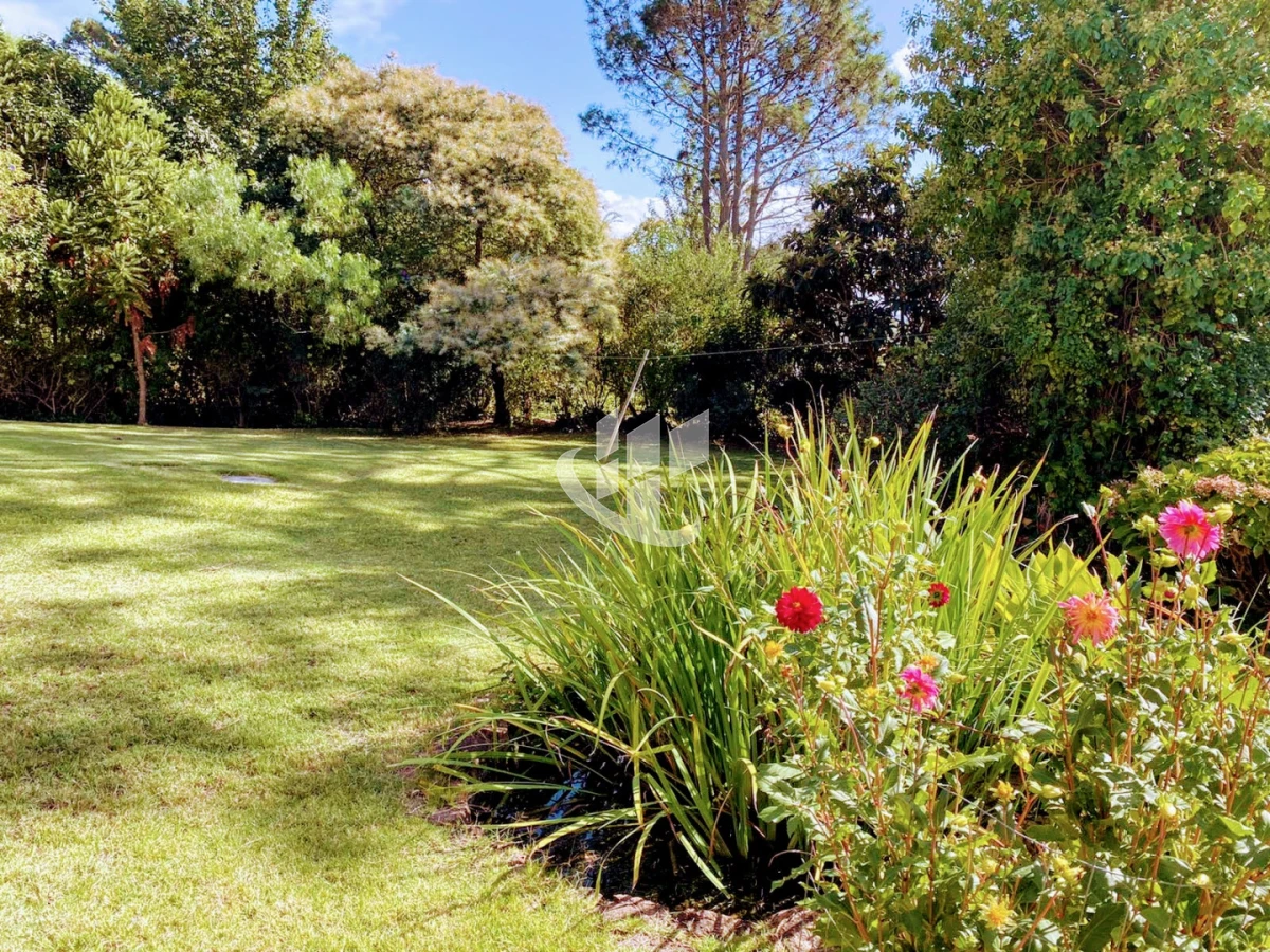 Casa ID.2417 - PUNTA DEL ESTE JARDINES DE CORDOBA ALQUILER ANUAL DESDE MARZO CASA DE 3 DORMITORIOS 3 BAÑOS
