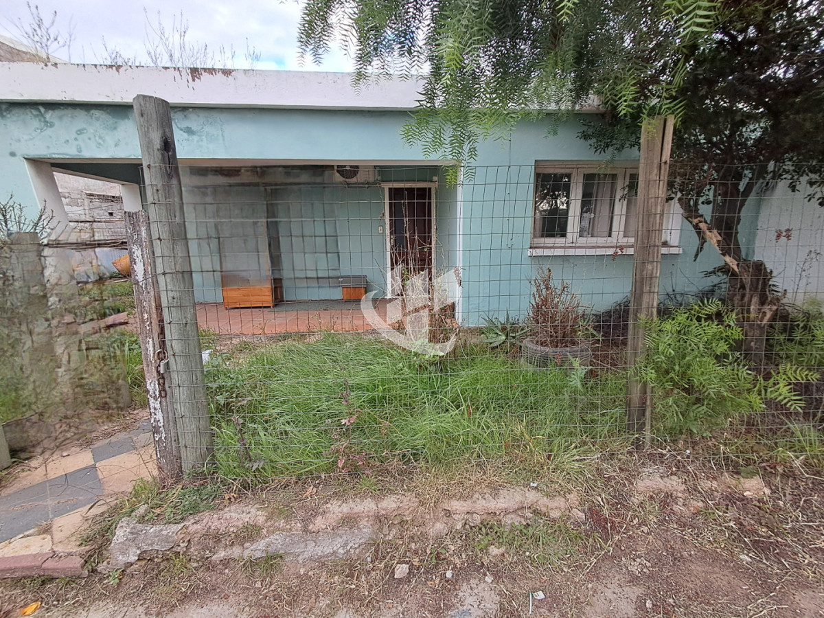 Casa ID.2587 - MALDONADO CENTRO SOBRE AVENIDA PRINCIPAL IDEAL PROYECTO COMERCIAL