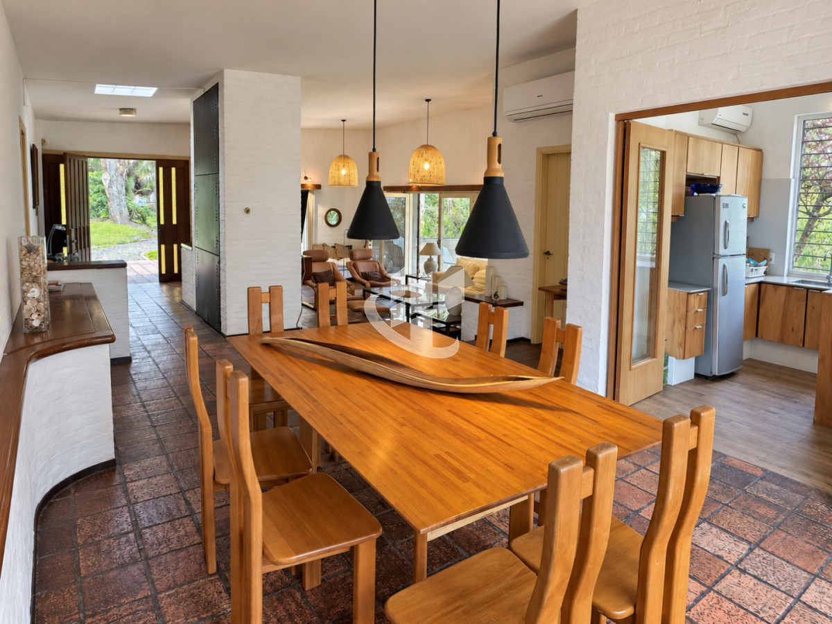 Casa ID.2057 - PUNTA DEL ESTE RINCON DEL INDIO CASA 4 DORMITORIOS PISCINA CLIMATIZADA