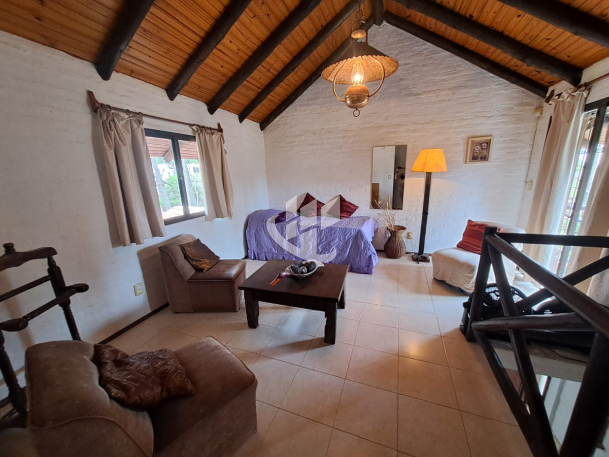 Casa ID.2955 - PUNTA BALLENA TIO TOM CASA DE 4 SUITES PISCINA A METROS DEL MAR EN ALQUILER