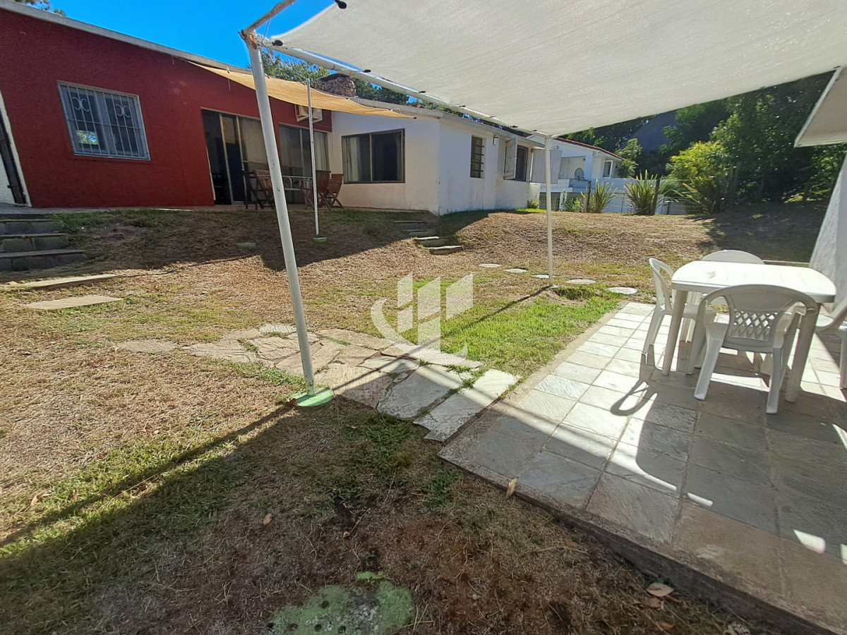 Casa ID.2470 - PUNTA DEL ESTE PINARES CASA DE 3 DORMITORIOS Y PARRILLERO EN VENTA