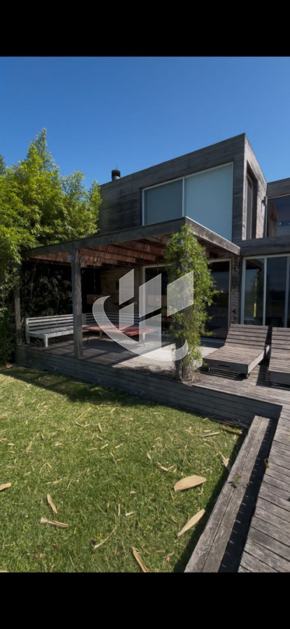 Casa ID.2390 - CASA ALQUILER TEMPORARIO - PUNTA DEL ESTE - LAGUNA DE LOS CISNES