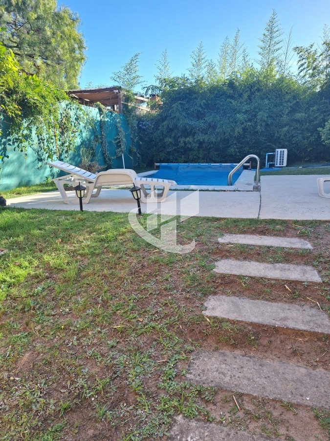 Casa ID.978 - ALQUILER CASA  ANUAL PUNTA DEL ESTE   MODERNA ,PISCINA CLIMATIZADA 