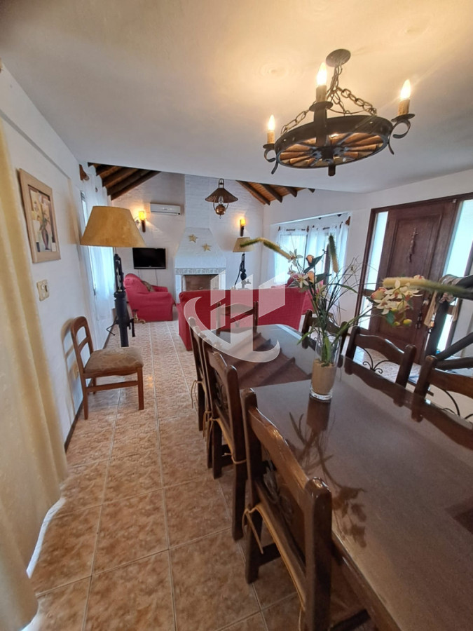 Casa ID.2955 - PUNTA BALLENA TIO TOM CASA DE 4 SUITES PISCINA A METROS DEL MAR EN ALQUILER