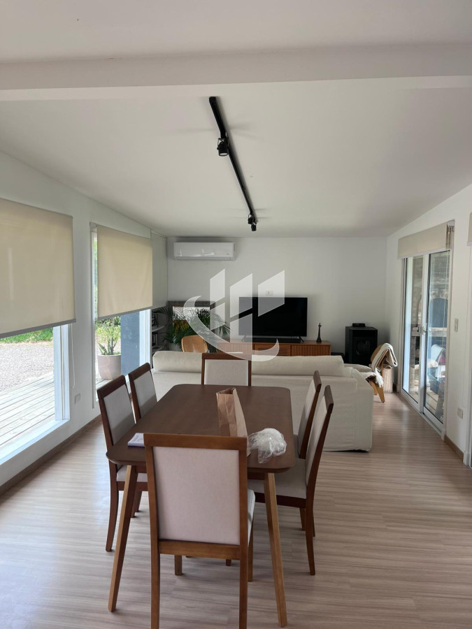 Casa ID.2350 - Alquiler temporada Casa 2 dormitorios, zona Playa Brava, Punta del este.