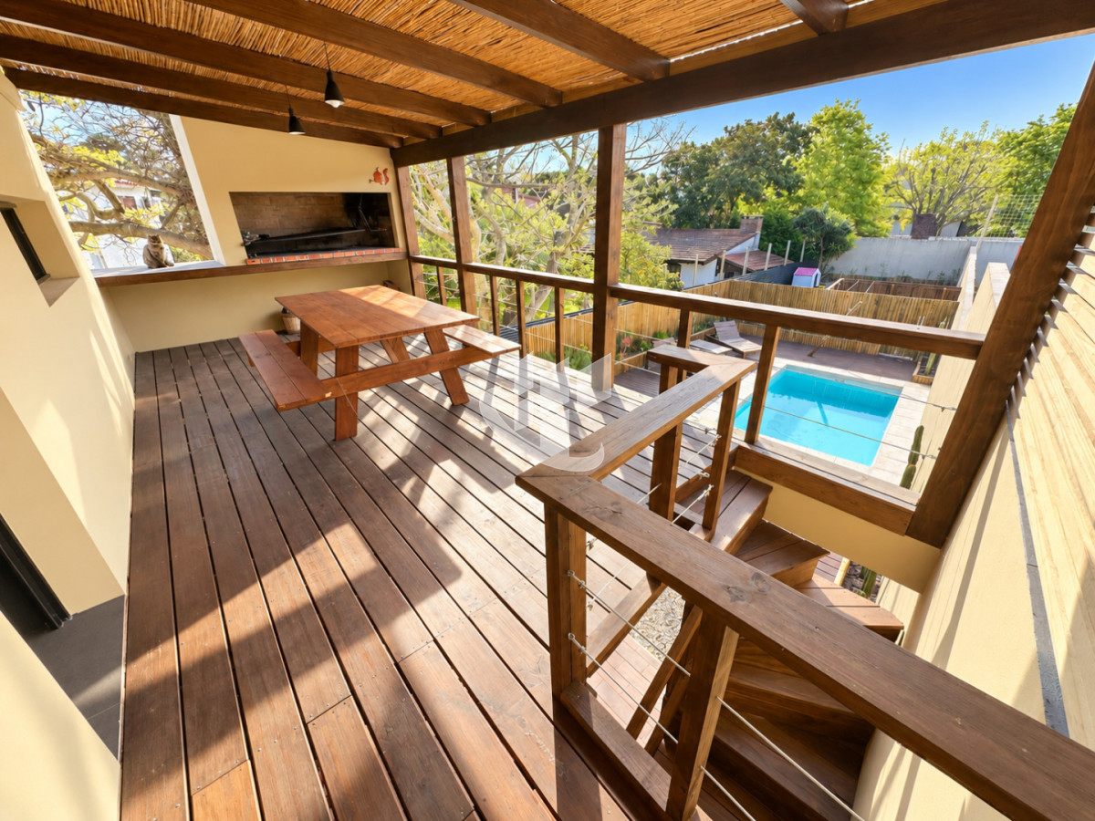 Casa ID.2920 - Casa en Pinares a 100 metros de Playa Mansa - Alquiler Temporada 2027