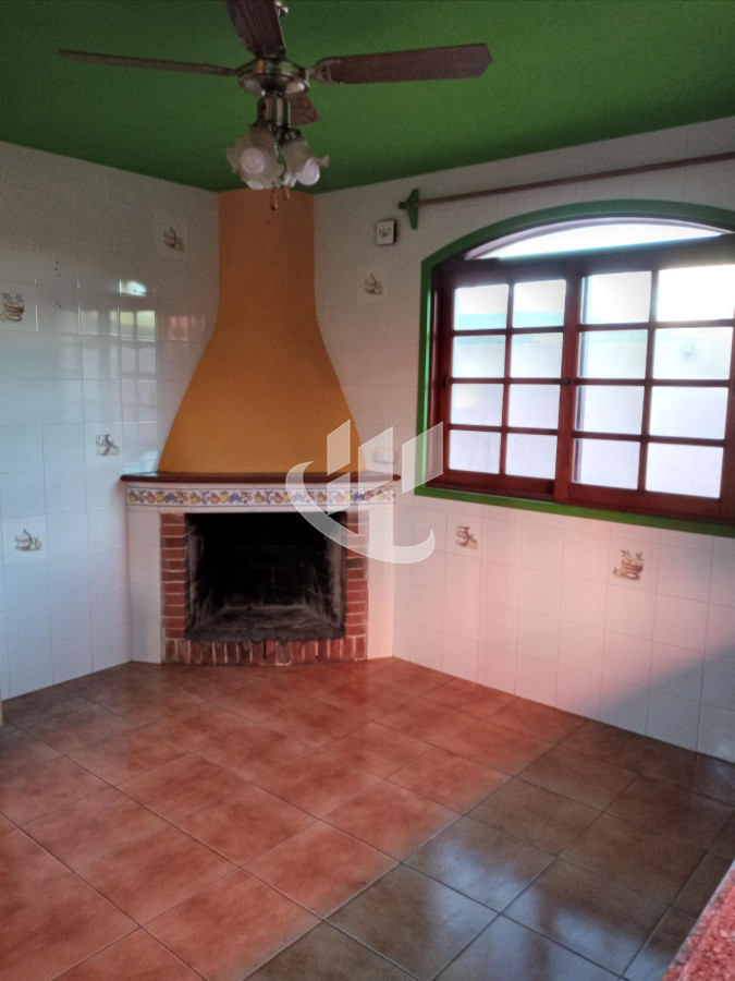 Casa ID.1188 - VENDO