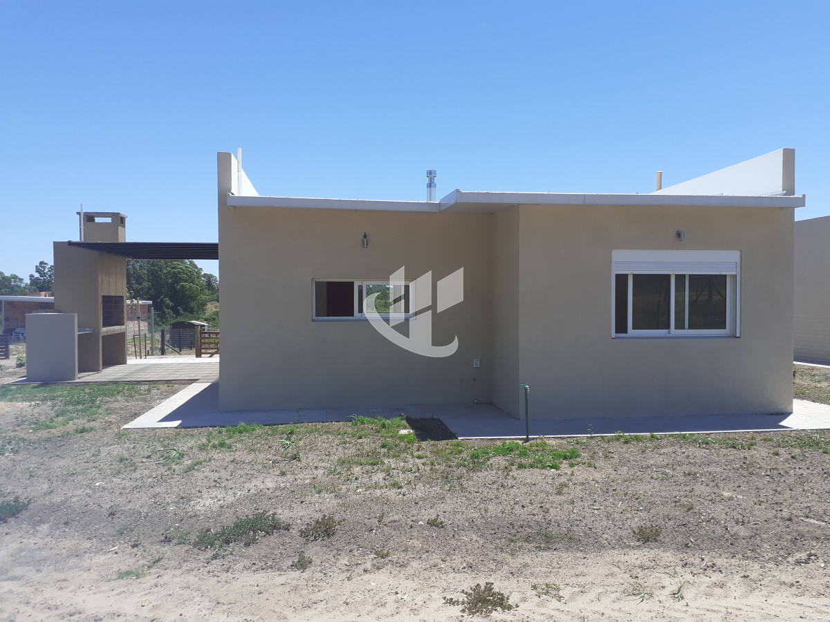 Casa ID.2021 - - PROXIMO INGRESO - EXCELENTE CASA DE 2 DORMITORIOS EN ARRAYANES