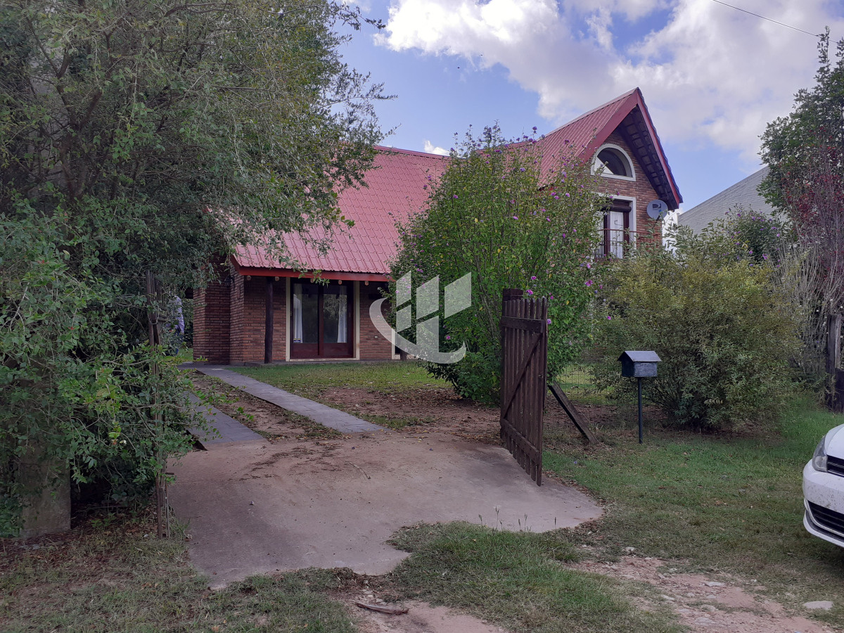 Casa ID.1883 - - PROXIMO INGRESO - HERMOSA CASA DE 3 DORMITORIOS