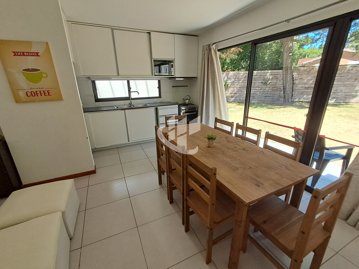Casa ID.1626 - PUNTA DEL ESTE CANTEGRIL CASA PH EN VENTA 3 DORMITORIOS PISCINA