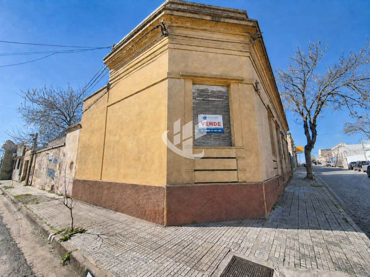 Casa ID.2838 - ESQUINA EN VENTA CON GRAN POTENCIAL