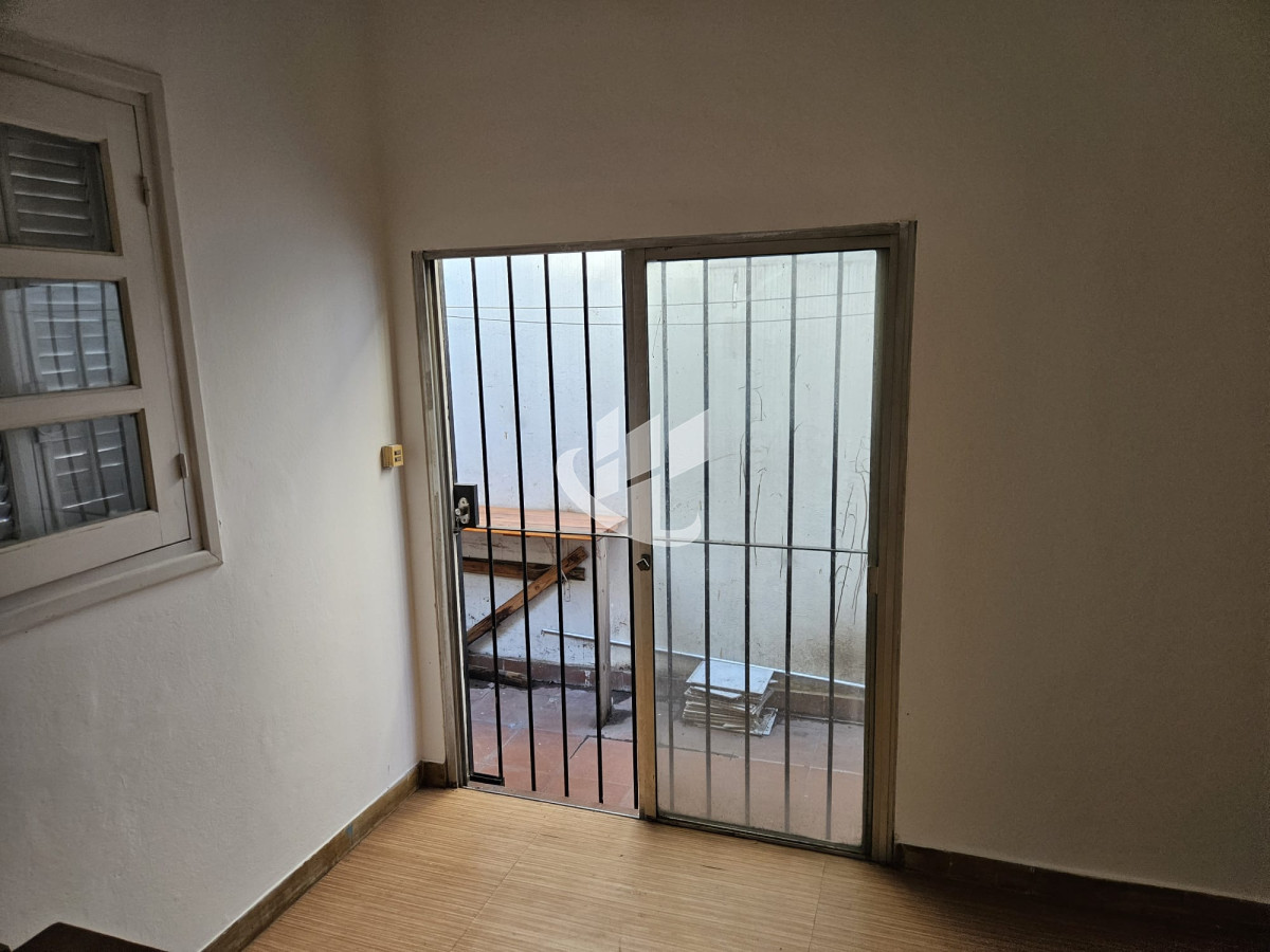 Casa ID.2072 -  Casa en venta La Blanqueada 3 dormitorios 2 baños. 