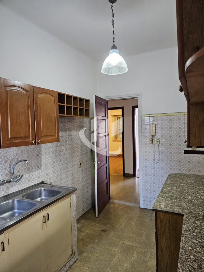Casa ID.2072 -  Casa en venta La Blanqueada 3 dormitorios 2 baños. 